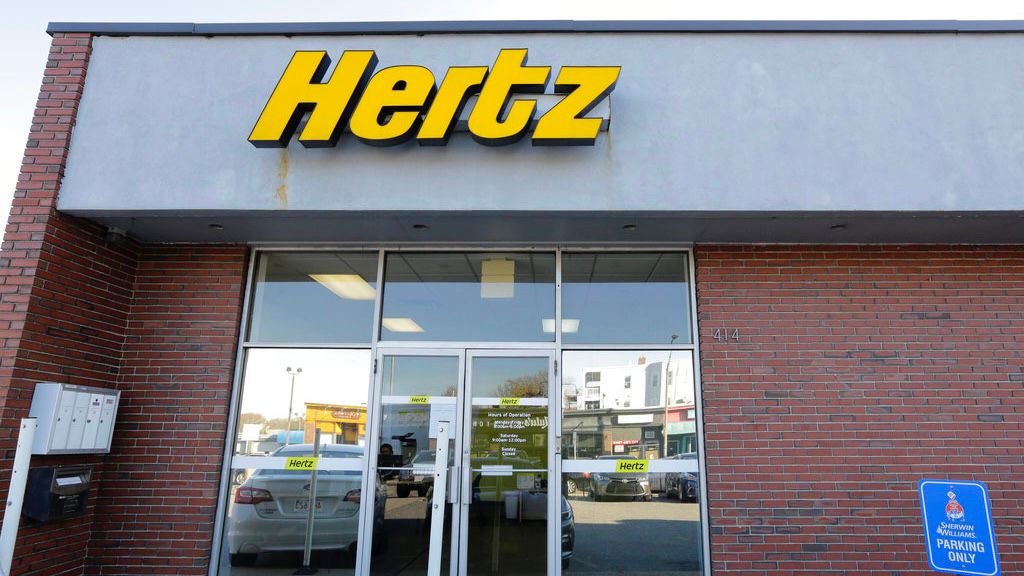 Hertz to sell 20,000 used EVs, replace with gaspowered cars